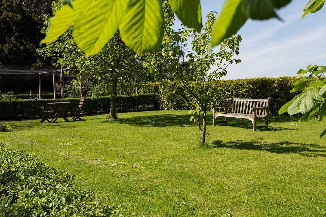 Church Farm B&B Near Telford And Ironbridge Shifnal Exterior foto